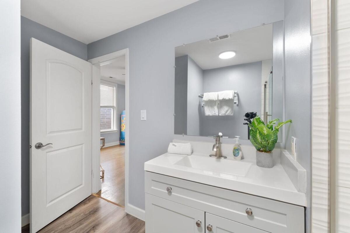 Stylish 2Br Urban Retreat In River West Chicago Extérieur photo